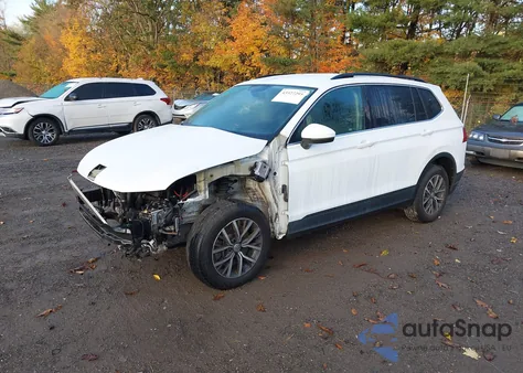 2019 Volkswagen Tiguan 2.0T Se/2.0T Sel/2.0T Sel R-Line/2.0T Sel R-Line Black из США, поврежденный, VIN 3VV2B7AX5KM081196